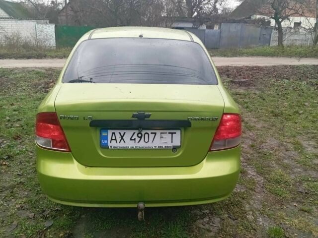 Зеленый Шевроле Авео, объемом двигателя 1.5 л и пробегом 190 тыс. км за 2000 $, фото 3 на Automoto.ua