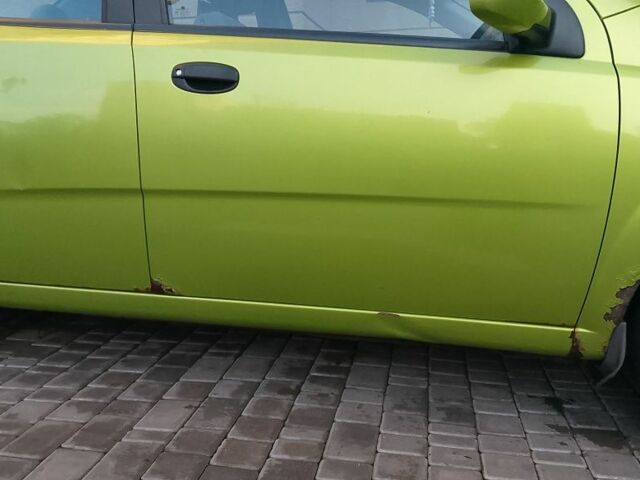 Зеленый Шевроле Авео, объемом двигателя 1.5 л и пробегом 107 тыс. км за 2000 $, фото 6 на Automoto.ua