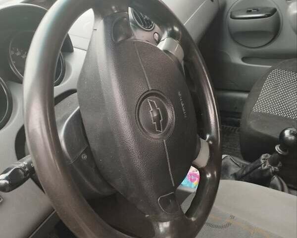 Зеленый Шевроле Авео, объемом двигателя 1.5 л и пробегом 223 тыс. км за 2900 $, фото 2 на Automoto.ua