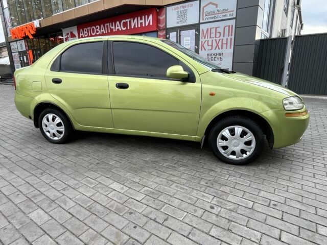 Зелений Шевроле Авео, об'ємом двигуна 0 л та пробігом 400 тис. км за 2400 $, фото 1 на Automoto.ua