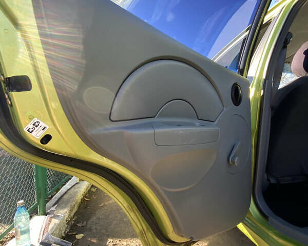 Зелений Шевроле Авео, об'ємом двигуна 1.5 л та пробігом 201 тис. км за 3200 $, фото 15 на Automoto.ua