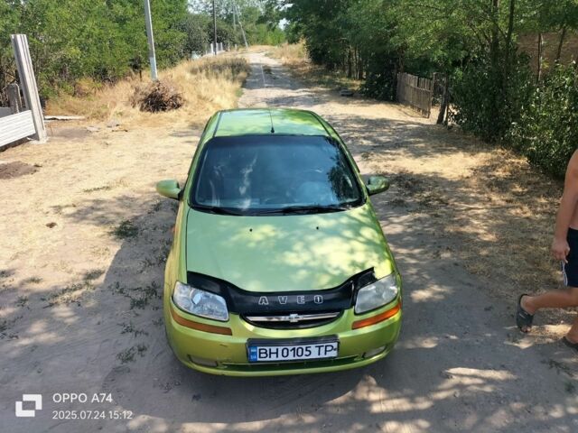 Зеленый Шевроле Авео, объемом двигателя 1.5 л и пробегом 280 тыс. км за 2200 $, фото 1 на Automoto.ua
