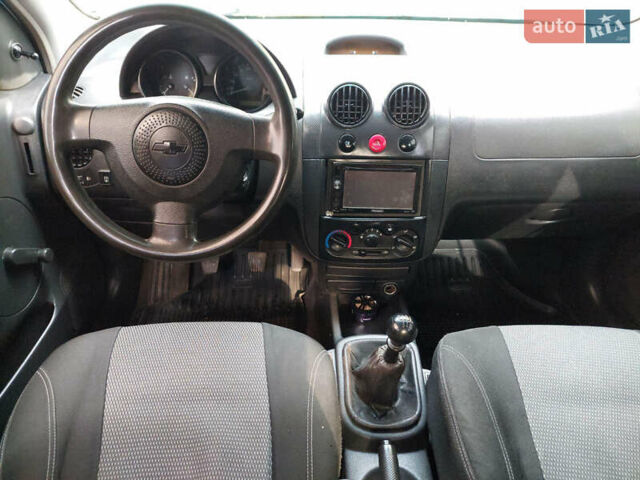 Зелений Шевроле Авео, об'ємом двигуна 1.5 л та пробігом 190 тис. км за 2800 $, фото 13 на Automoto.ua