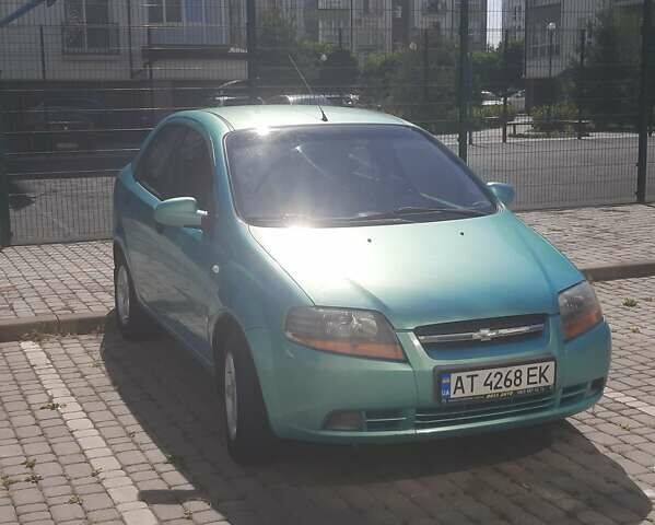 Зеленый Шевроле Авео, объемом двигателя 1.5 л и пробегом 260 тыс. км за 3400 $, фото 2 на Automoto.ua