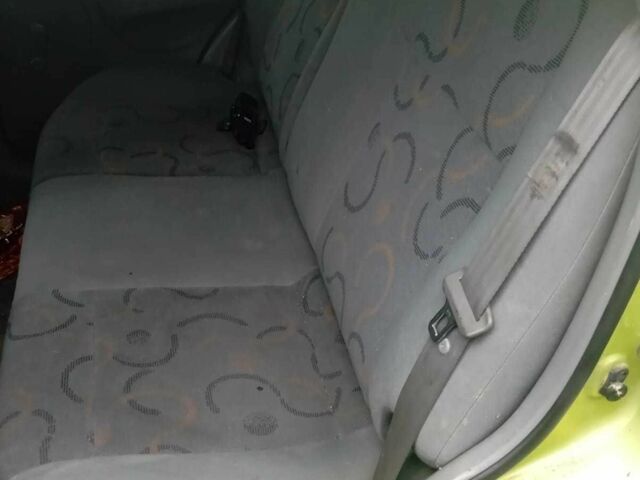 Зеленый Шевроле Авео, объемом двигателя 1.5 л и пробегом 190 тыс. км за 2000 $, фото 6 на Automoto.ua