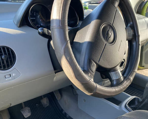 Зелений Шевроле Авео, об'ємом двигуна 1.5 л та пробігом 201 тис. км за 3200 $, фото 31 на Automoto.ua