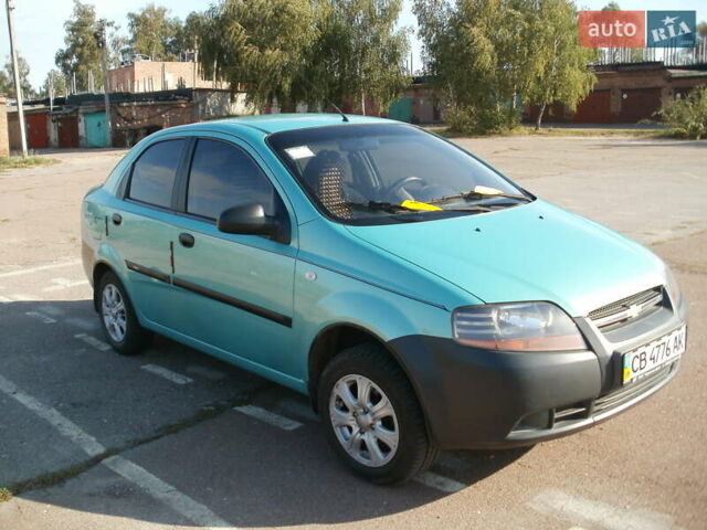 Зеленый Шевроле Авео, объемом двигателя 1.5 л и пробегом 220 тыс. км за 3000 $, фото 6 на Automoto.ua