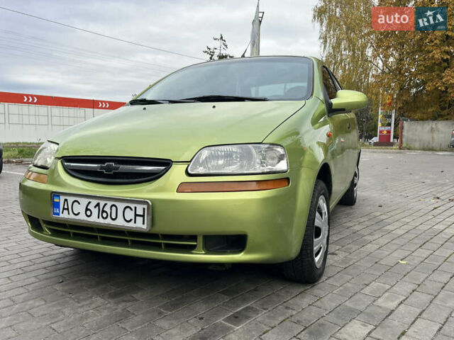 Зелений Шевроле Авео, об'ємом двигуна 1.5 л та пробігом 40 тис. км за 2400 $, фото 3 на Automoto.ua