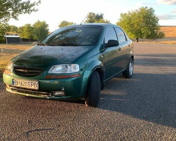 Зеленый Шевроле Авео, объемом двигателя 1.6 л и пробегом 200 тыс. км за 1850 $, фото 5 на Automoto.ua