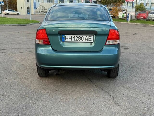 Зелений Шевроле Авео, об'ємом двигуна 1.5 л та пробігом 285 тис. км за 3200 $, фото 3 на Automoto.ua