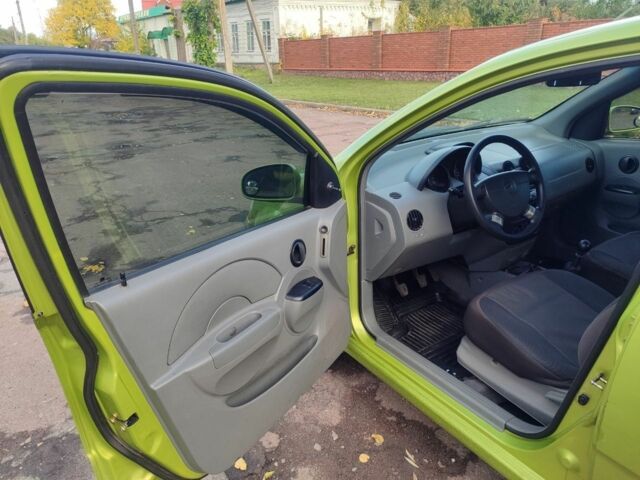 Зелений Шевроле Авео, об'ємом двигуна 1.5 л та пробігом 180 тис. км за 3699 $, фото 3 на Automoto.ua