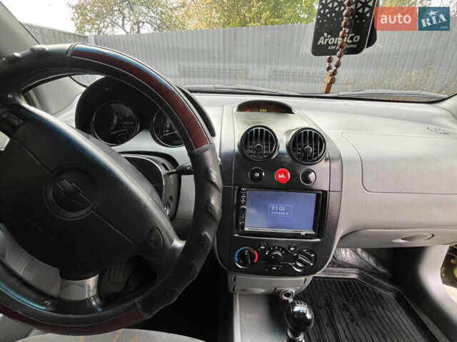 Зелений Шевроле Авео, об'ємом двигуна 1.5 л та пробігом 40 тис. км за 2400 $, фото 5 на Automoto.ua