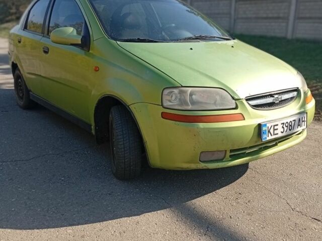 Зеленый Шевроле Авео, объемом двигателя 1.5 л и пробегом 280 тыс. км за 1500 $, фото 3 на Automoto.ua