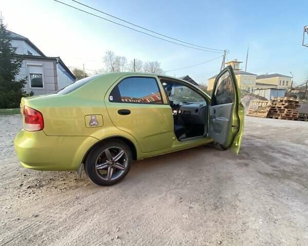 Зелений Шевроле Авео, об'ємом двигуна 0 л та пробігом 192 тис. км за 3350 $, фото 2 на Automoto.ua