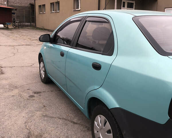 Зелений Шевроле Авео, об'ємом двигуна 1.5 л та пробігом 161 тис. км за 3500 $, фото 9 на Automoto.ua