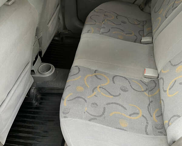 Зелений Шевроле Авео, об'ємом двигуна 1.5 л та пробігом 40 тис. км за 2400 $, фото 8 на Automoto.ua