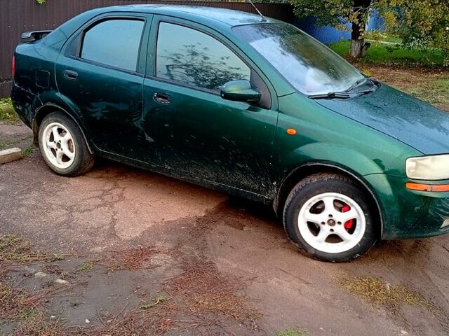 Шевроле Авео 2005 в Кропивницком (Кировограде) на Automoto.ua Зеленый Шевроле Авео, объемом двигателя 1.5 л и пробегом 200 тыс. км за 2000 $, фото 4 на Automoto.ua
