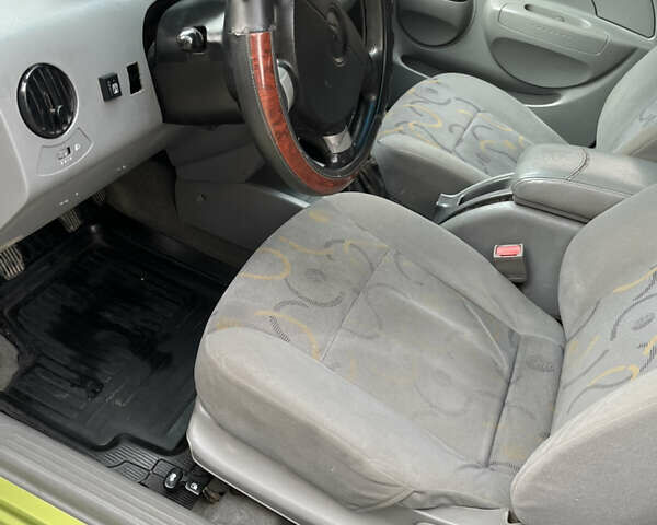 Зелений Шевроле Авео, об'ємом двигуна 1.5 л та пробігом 40 тис. км за 2400 $, фото 6 на Automoto.ua