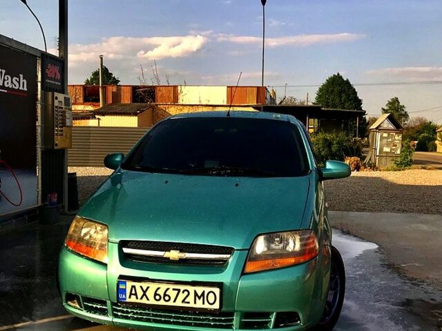 Зеленый Шевроле Авео, объемом двигателя 1.5 л и пробегом 245 тыс. км за 3099 $, фото 3 на Automoto.ua