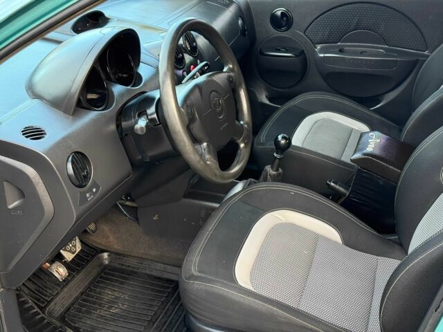 Зелений Шевроле Авео, об'ємом двигуна 1.5 л та пробігом 285 тис. км за 3200 $, фото 6 на Automoto.ua