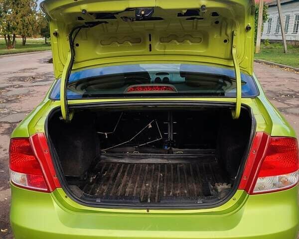 Зелений Шевроле Авео, об'ємом двигуна 1.5 л та пробігом 185 тис. км за 3699 $, фото 16 на Automoto.ua