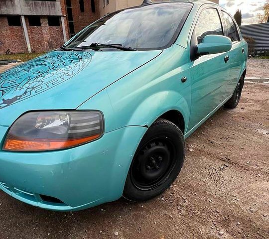 Зеленый Шевроле Авео, объемом двигателя 1.5 л и пробегом 179 тыс. км за 3150 $, фото 4 на Automoto.ua