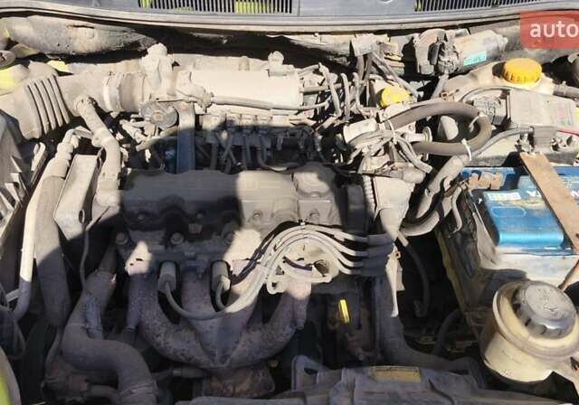 Зеленый Шевроле Авео, объемом двигателя 1.5 л и пробегом 344 тыс. км за 2400 $, фото 9 на Automoto.ua