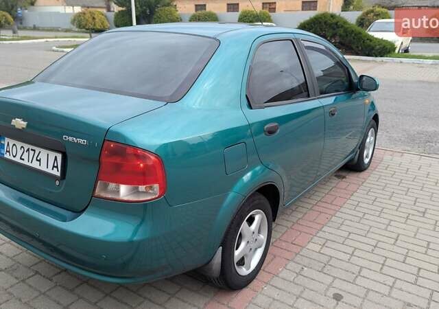 Зелений Шевроле Авео, об'ємом двигуна 1.5 л та пробігом 212 тис. км за 3500 $, фото 2 на Automoto.ua