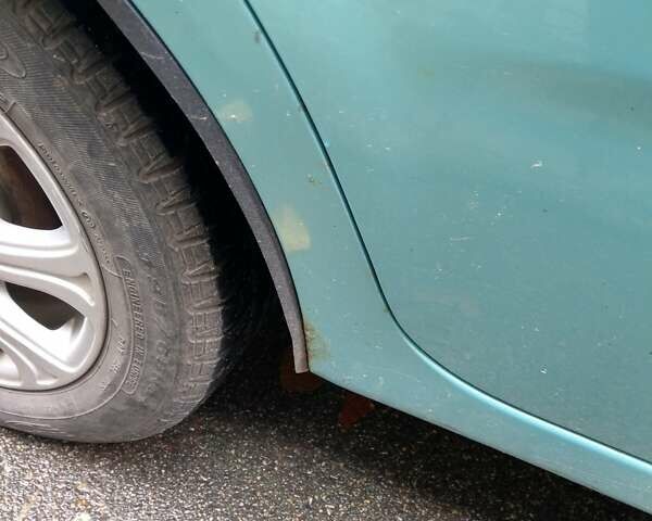 Зеленый Шевроле Авео, объемом двигателя 1.5 л и пробегом 220 тыс. км за 3000 $, фото 3 на Automoto.ua