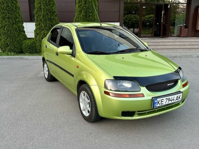 Зеленый Шевроле Авео, объемом двигателя 1.5 л и пробегом 184 тыс. км за 3000 $, фото 2 на Automoto.ua
