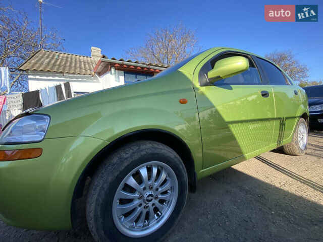 Зелений Шевроле Авео, об'ємом двигуна 1.5 л та пробігом 201 тис. км за 3200 $, фото 12 на Automoto.ua