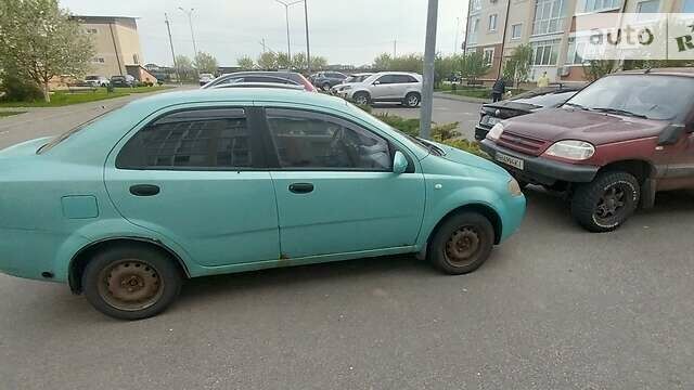 Зелений Шевроле Авео, об'ємом двигуна 1.5 л та пробігом 260 тис. км за 2100 $, фото 13 на Automoto.ua