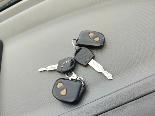 Зелений Шевроле Авео, об'ємом двигуна 1.5 л та пробігом 180 тис. км за 3699 $, фото 13 на Automoto.ua