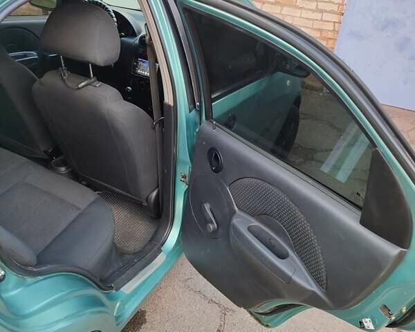 Зеленый Шевроле Авео, объемом двигателя 1.5 л и пробегом 288 тыс. км за 3100 $, фото 13 на Automoto.ua