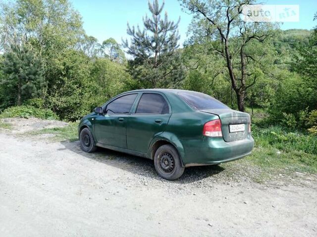 Зелений Шевроле Авео, об'ємом двигуна 1.5 л та пробігом 230 тис. км за 1800 $, фото 2 на Automoto.ua