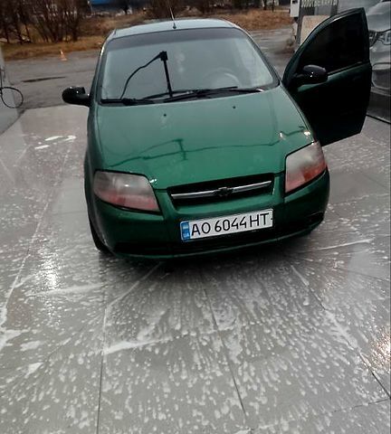 Зеленый Шевроле Авео, объемом двигателя 1.5 л и пробегом 320 тыс. км за 1600 $, фото 8 на Automoto.ua