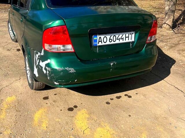 Зеленый Шевроле Авео, объемом двигателя 1.5 л и пробегом 450 тыс. км за 1350 $, фото 1 на Automoto.ua