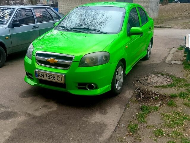 Зеленый Шевроле Авео, объемом двигателя 1.5 л и пробегом 0 тыс. км за 4500 $, фото 1 на Automoto.ua