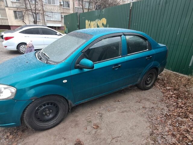 Зеленый Шевроле Авео, объемом двигателя 1.5 л и пробегом 358 тыс. км за 1800 $, фото 2 на Automoto.ua