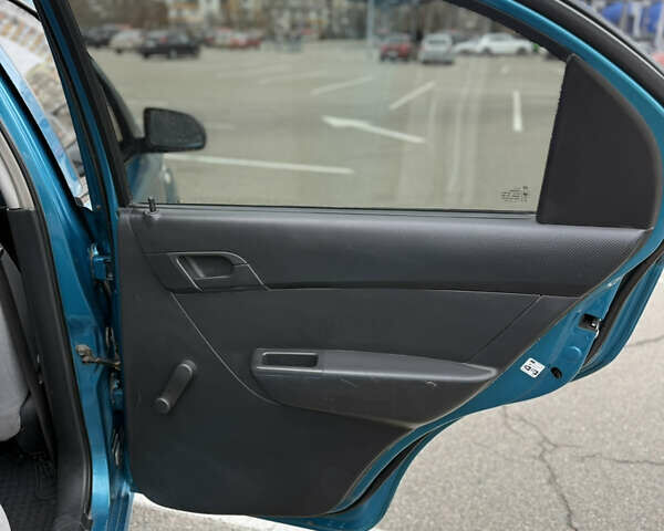 Зеленый Шевроле Авео, объемом двигателя 1.5 л и пробегом 198 тыс. км за 3999 $, фото 22 на Automoto.ua