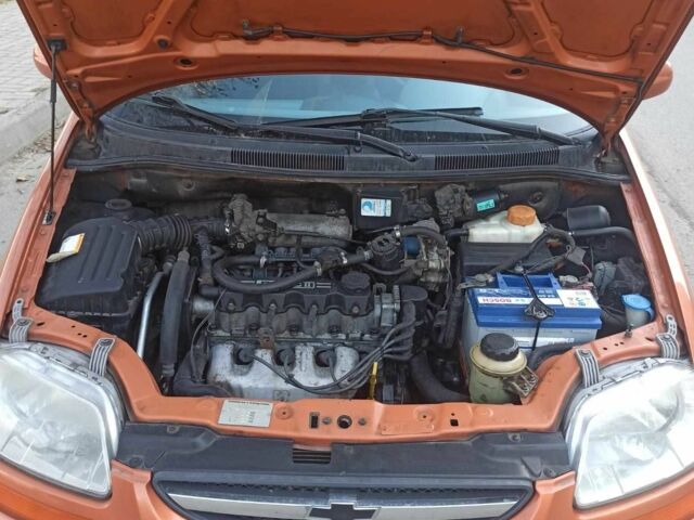 Оранжевый Шевроле Авео, объемом двигателя 1.5 л и пробегом 220 тыс. км за 2990 $, фото 17 на Automoto.ua