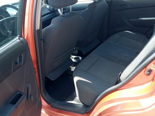 Оранжевый Шевроле Авео, объемом двигателя 1.5 л и пробегом 250 тыс. км за 3150 $, фото 9 на Automoto.ua