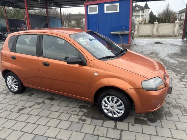 Оранжевый Шевроле Авео, объемом двигателя 1.2 л и пробегом 167 тыс. км за 3200 $, фото 1 на Automoto.ua