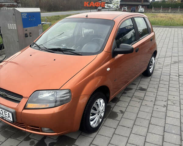 Оранжевый Шевроле Авео, объемом двигателя 1.15 л и пробегом 167 тыс. км за 2700 $, фото 1 на Automoto.ua