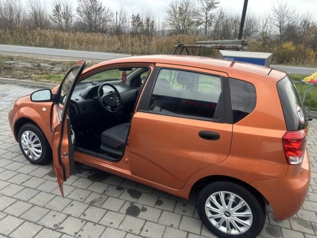 Оранжевый Шевроле Авео, объемом двигателя 1.2 л и пробегом 167 тыс. км за 3200 $, фото 3 на Automoto.ua