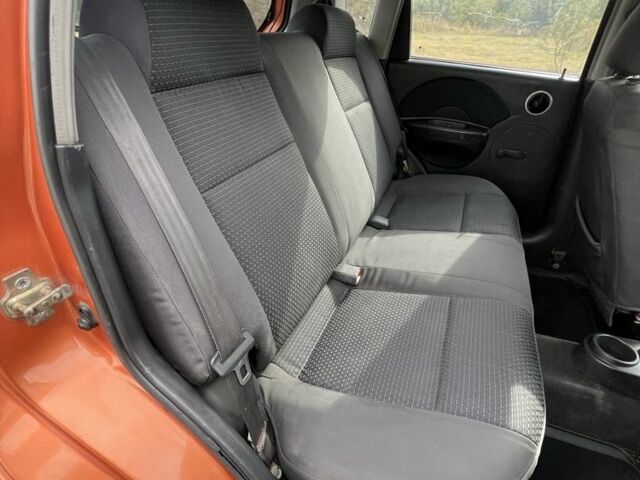 Помаранчевий Шевроле Авео, об'ємом двигуна 1.5 л та пробігом 202 тис. км за 3250 $, фото 18 на Automoto.ua