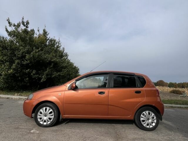 Помаранчевий Шевроле Авео, об'ємом двигуна 1.5 л та пробігом 202 тис. км за 3250 $, фото 5 на Automoto.ua