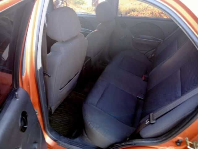 Помаранчевий Шевроле Авео, об'ємом двигуна 1.5 л та пробігом 210 тис. км за 3000 $, фото 6 на Automoto.ua