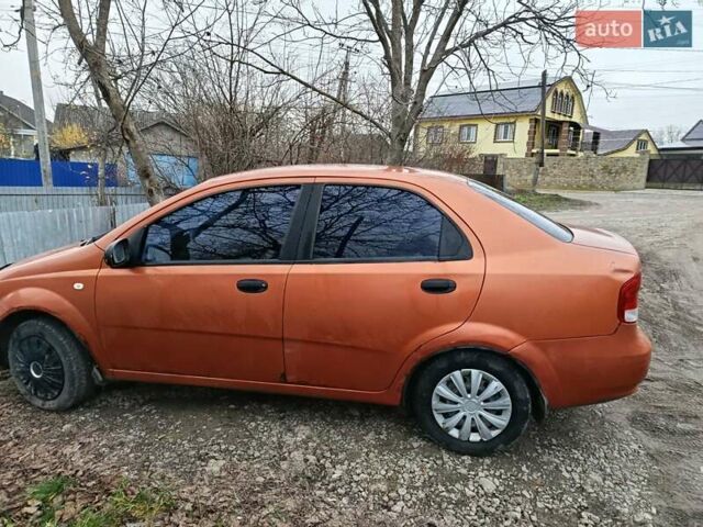 Помаранчевий Шевроле Авео, об'ємом двигуна 1.5 л та пробігом 280 тис. км за 1700 $, фото 4 на Automoto.ua