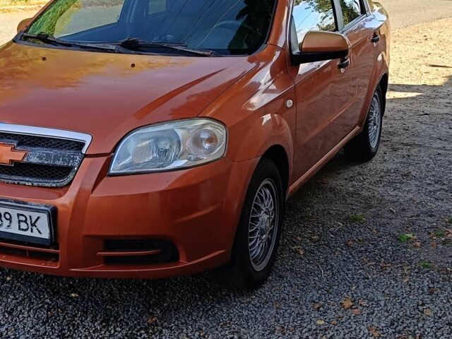 Оранжевый Шевроле Авео, объемом двигателя 1.5 л и пробегом 224 тыс. км за 2850 $, фото 2 на Automoto.ua